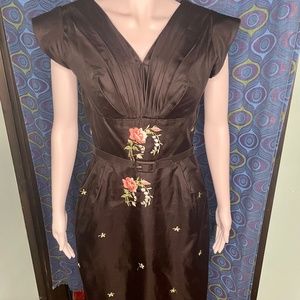 MINT Vintage 2pc 1950's Black Silk Wiggle Dress Pink Rose Floral Embroidery Belt